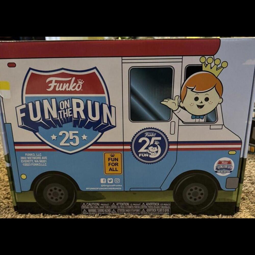 Funko 25th Anni Fun on the Run Box Freddy Funko